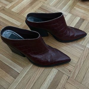 Dolce Vita Burgundy Faux Croc Mule Heels, Sz 7.5